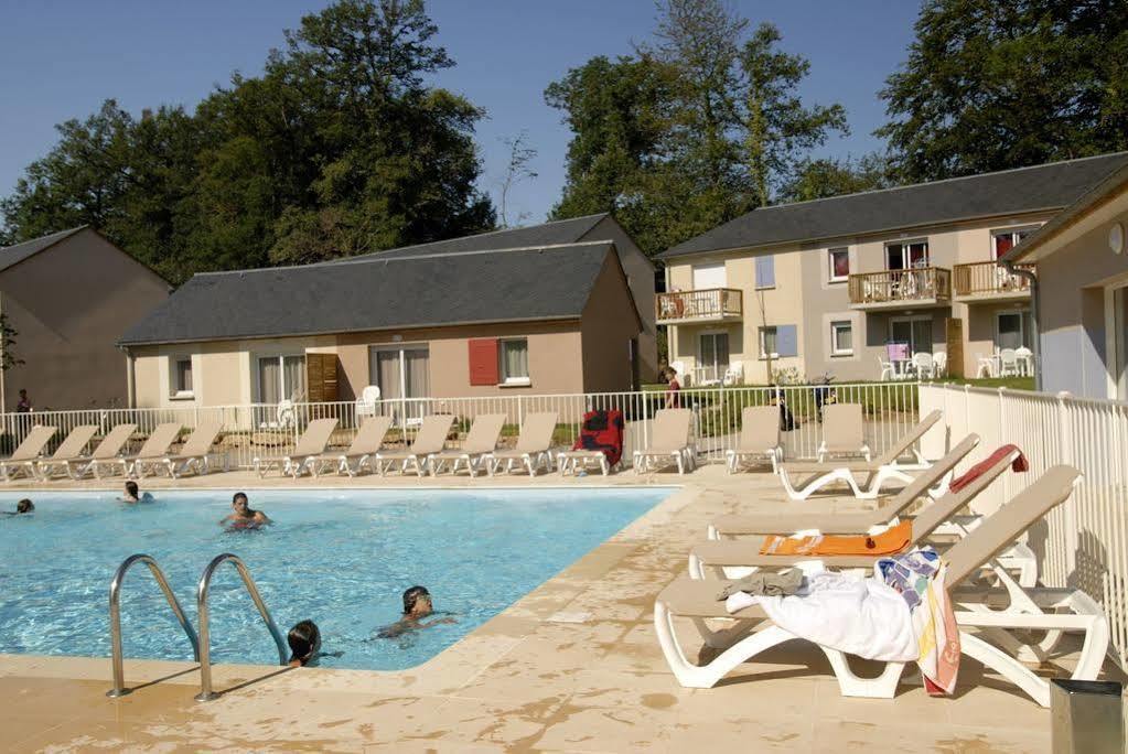 Résidence Odalys Le Hameau du Lac Rignac  Esterno foto