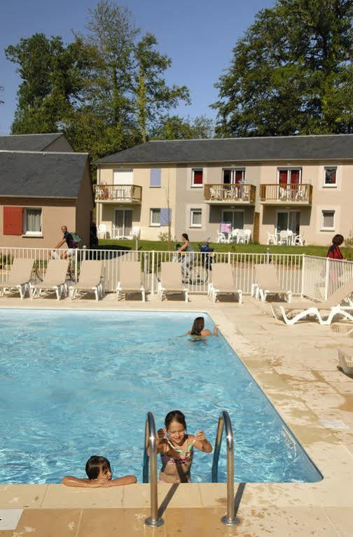 Résidence Odalys Le Hameau du Lac Rignac  Esterno foto